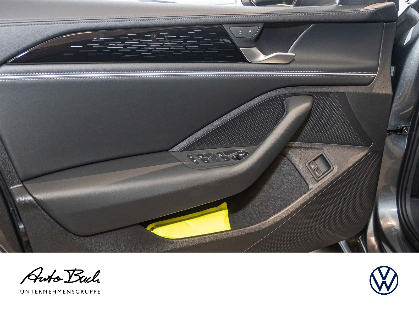 Volkswagen Passat Elegance 1,5 l eHybrid OPF 130 kW (177 PS) /  85 KW (115 PS) 6-Gang-Doppe lkupplungsgetriebe DSG