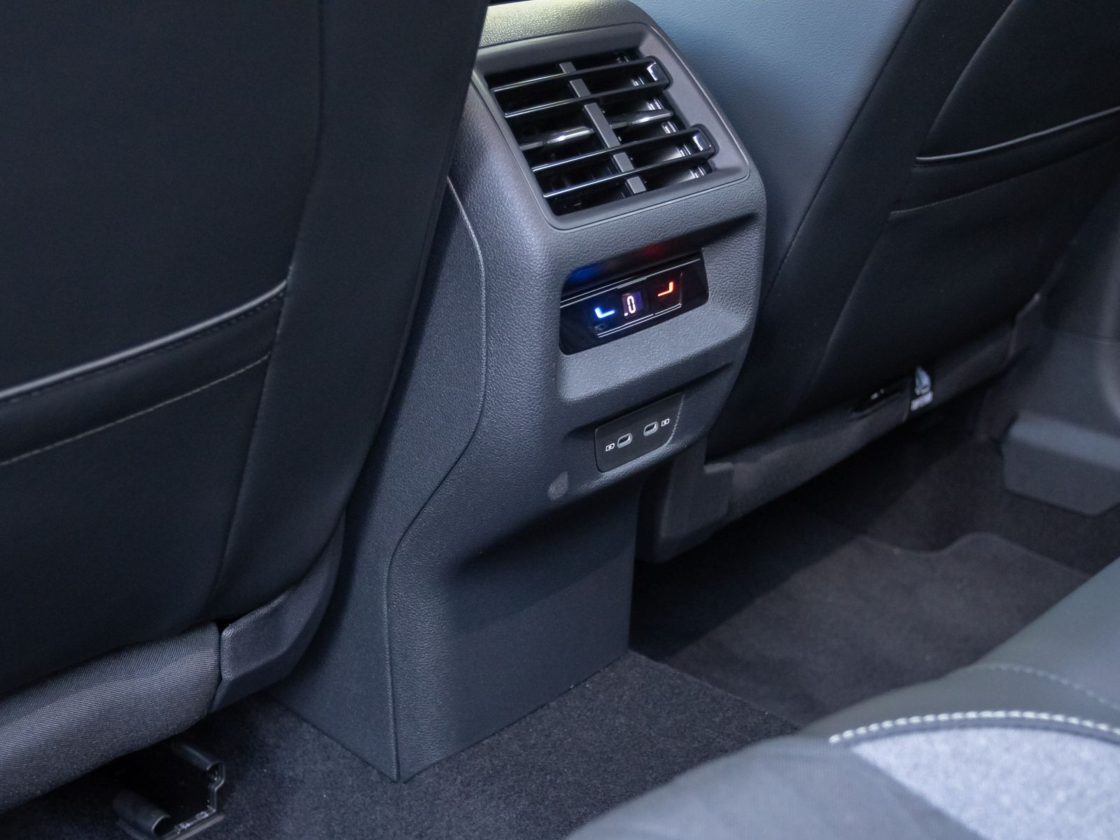 Volkswagen Tiguan 1.5 eTSI DSG Energy Navi LED ACC CarPlay