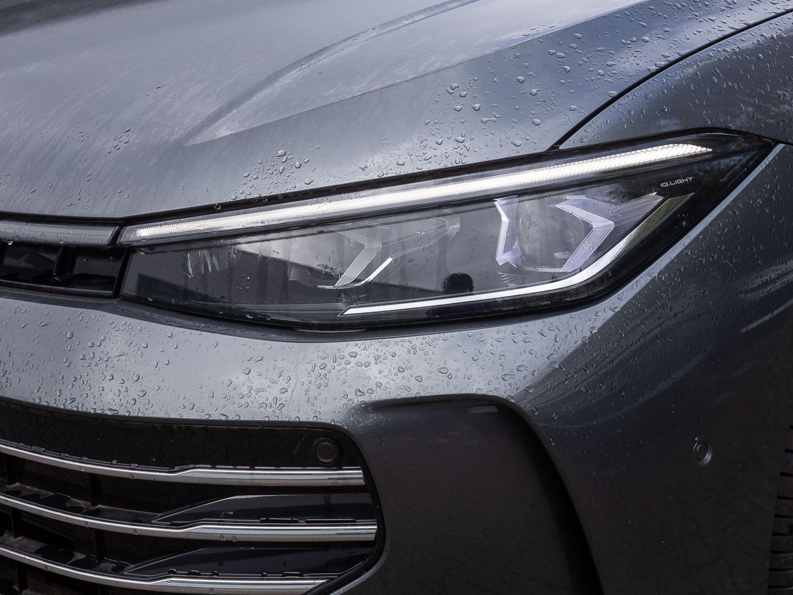 Volkswagen Passat Variant Elegance 1.5 eHybrid DSG Navi Matrix HuD Panorama AHK