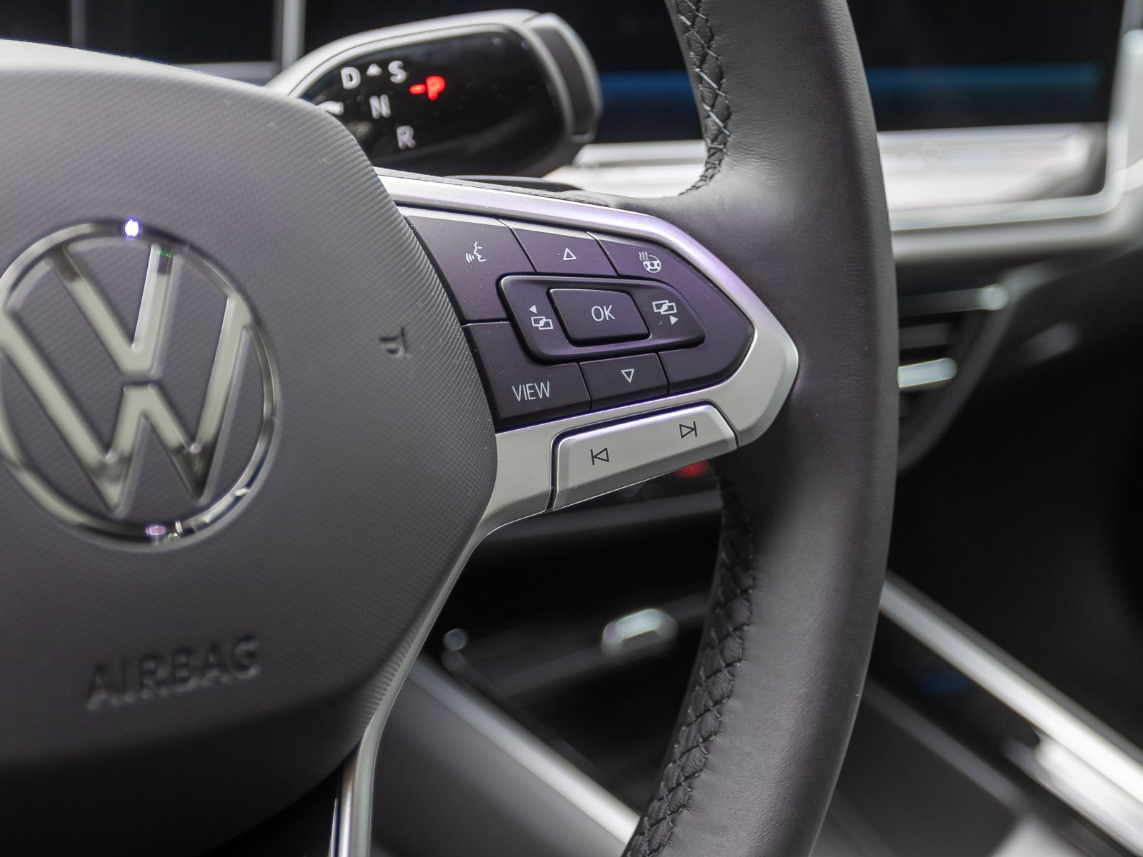 Volkswagen Passat Variant Elegance 1.5 eHybrid DSG Navi Matrix HuD Panorama AHK