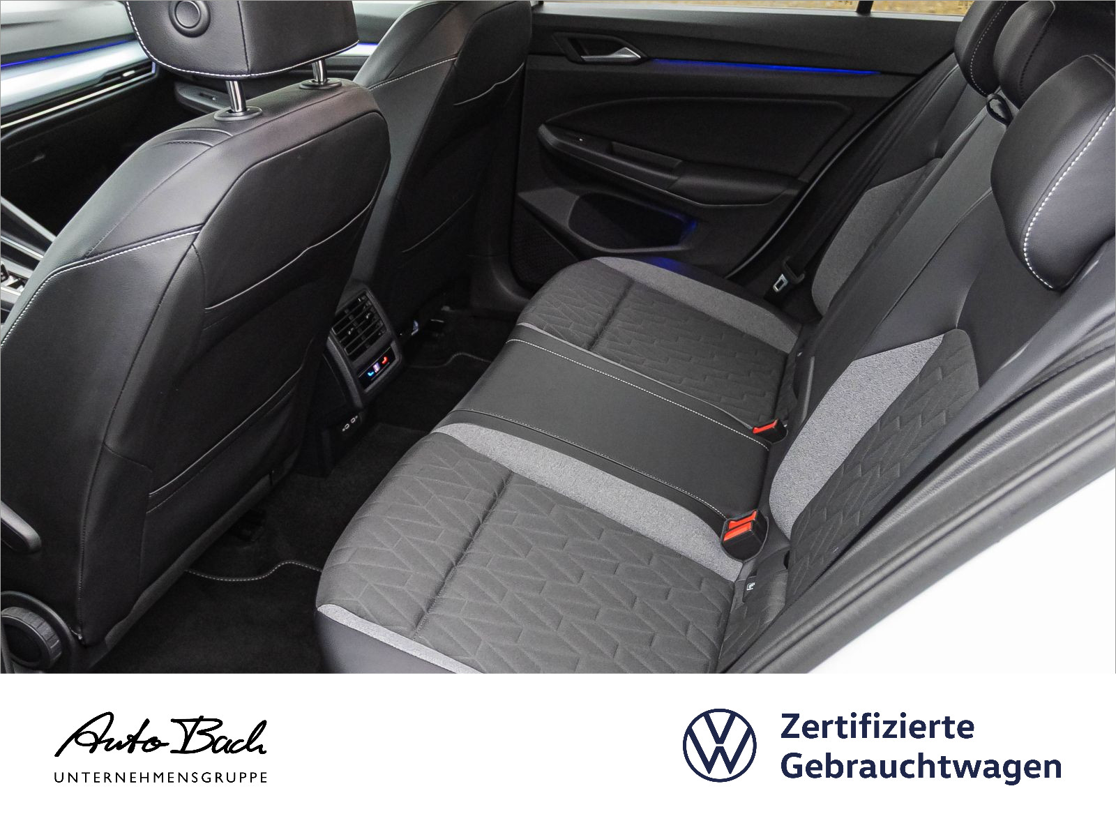 Volkswagen Golf VIII 1.5 eTSI Goal DSG LED CarPlay ACC EPH