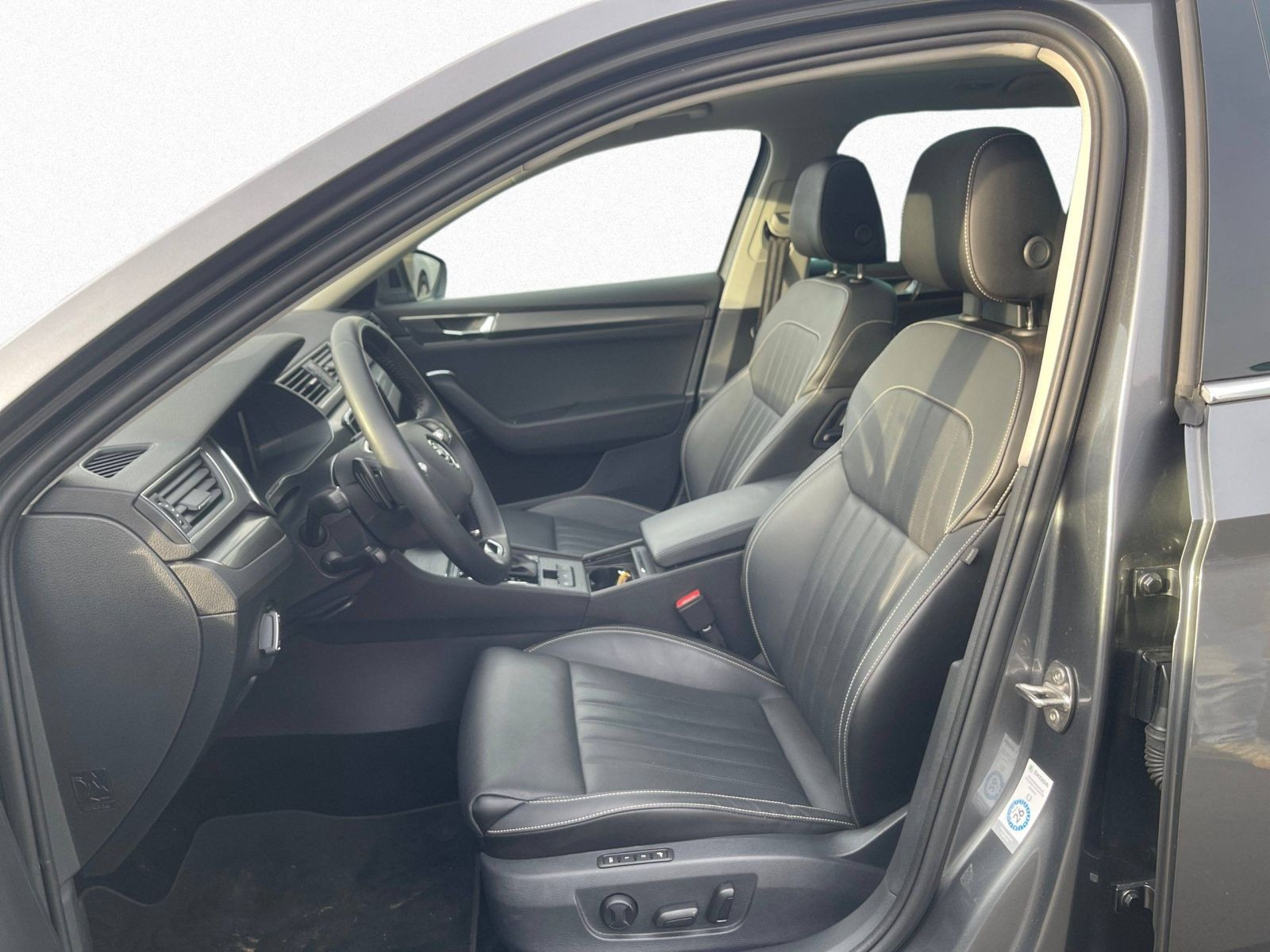 Skoda Superb Combi Style iV 1.4 TSI Navi LED AHK Standheizung