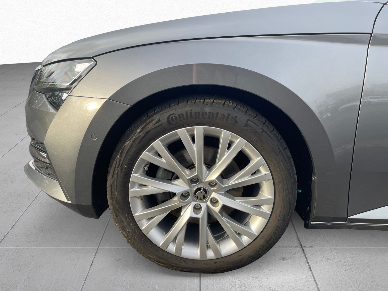 Skoda Superb Combi Style iV 1.4 TSI Navi LED AHK Standheizung