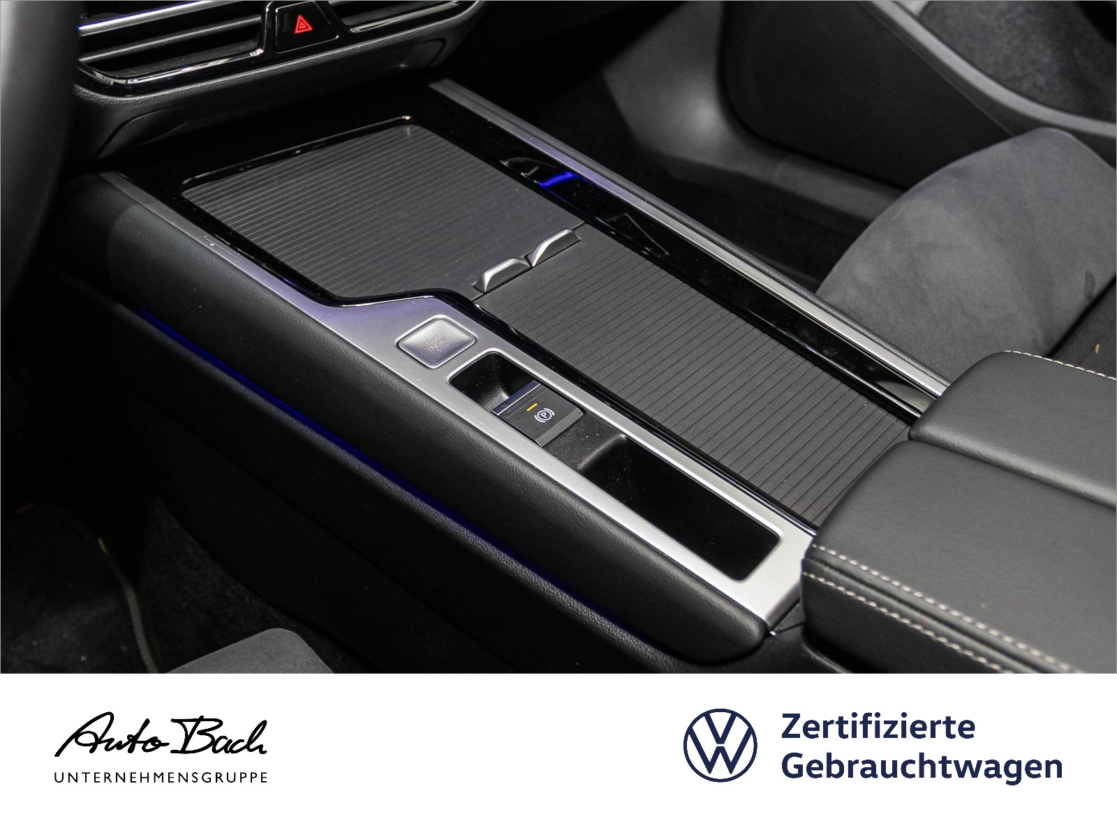 Volkswagen Passat Var. Elegance 1.5 eHybrid DSG Panorama HuD