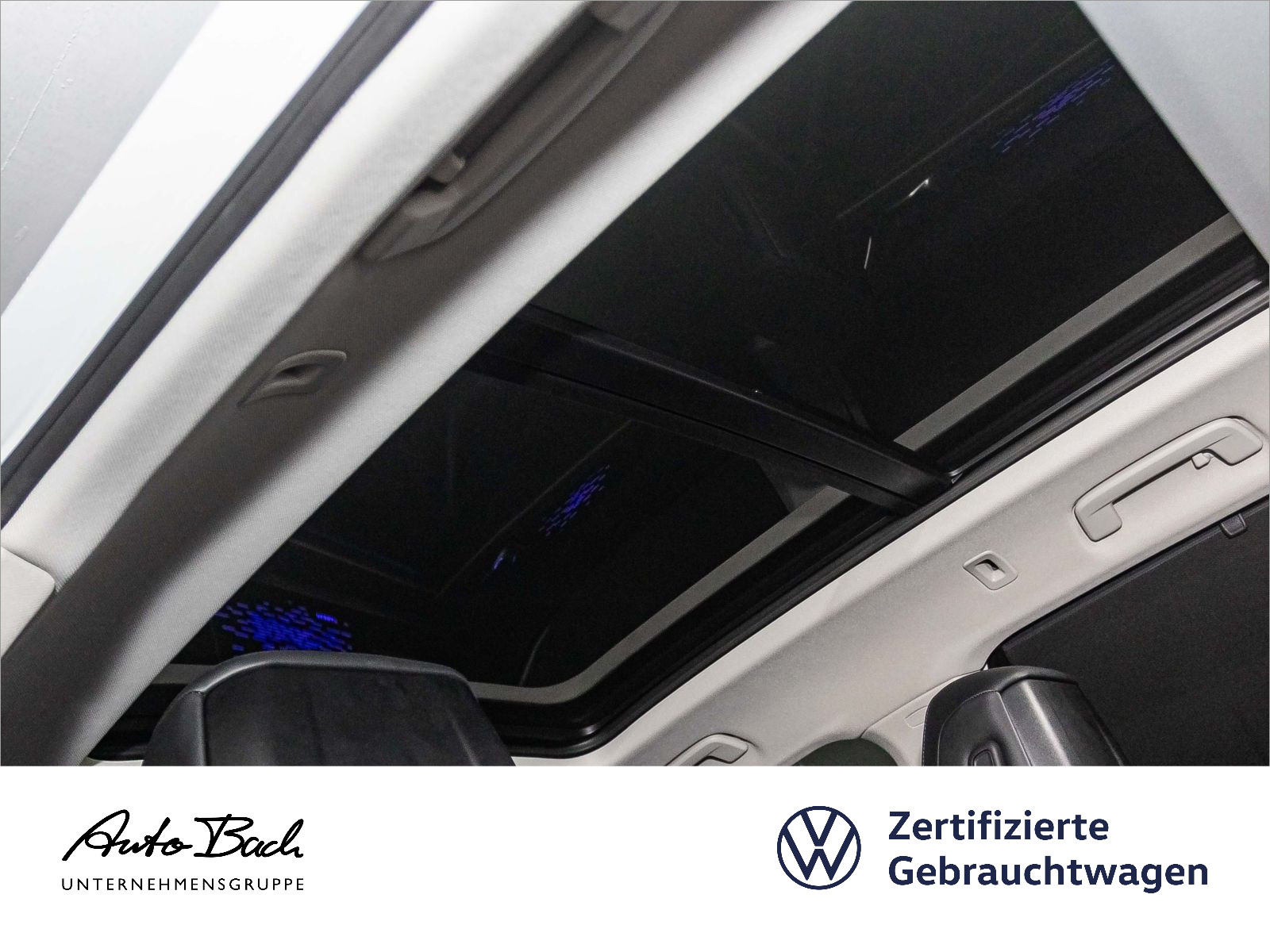 Volkswagen Passat Var. Elegance 1.5 eHybrid DSG Panorama HuD