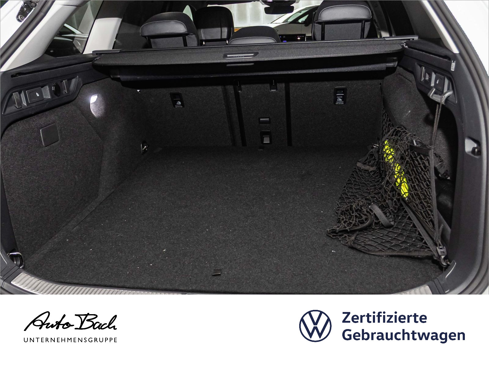 Volkswagen Passat Var. Elegance 1.5 eHybrid DSG Panorama HuD