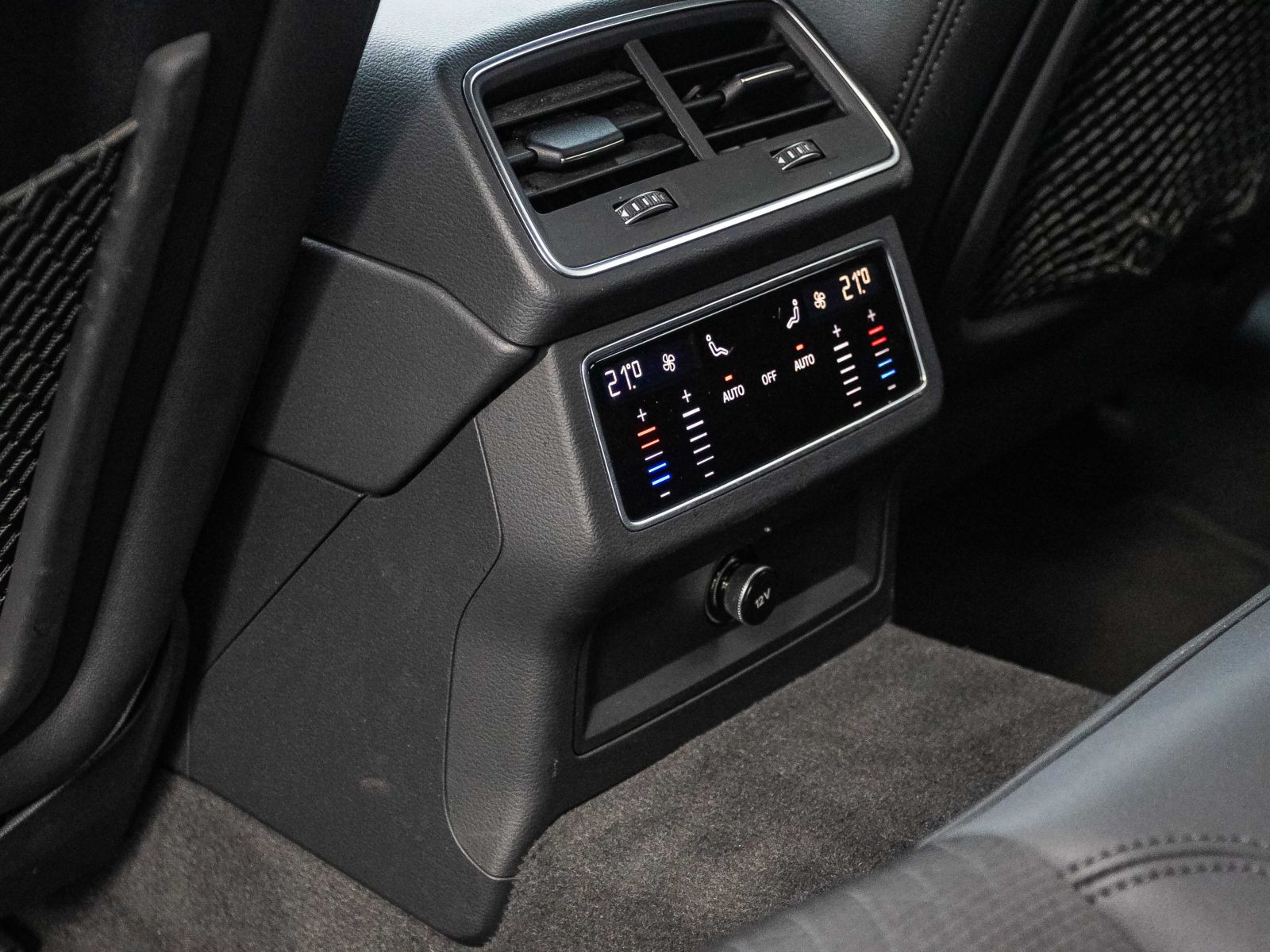 Audi A6 Avant Design 40TDI qu Stronic Navi LED ACC AHK