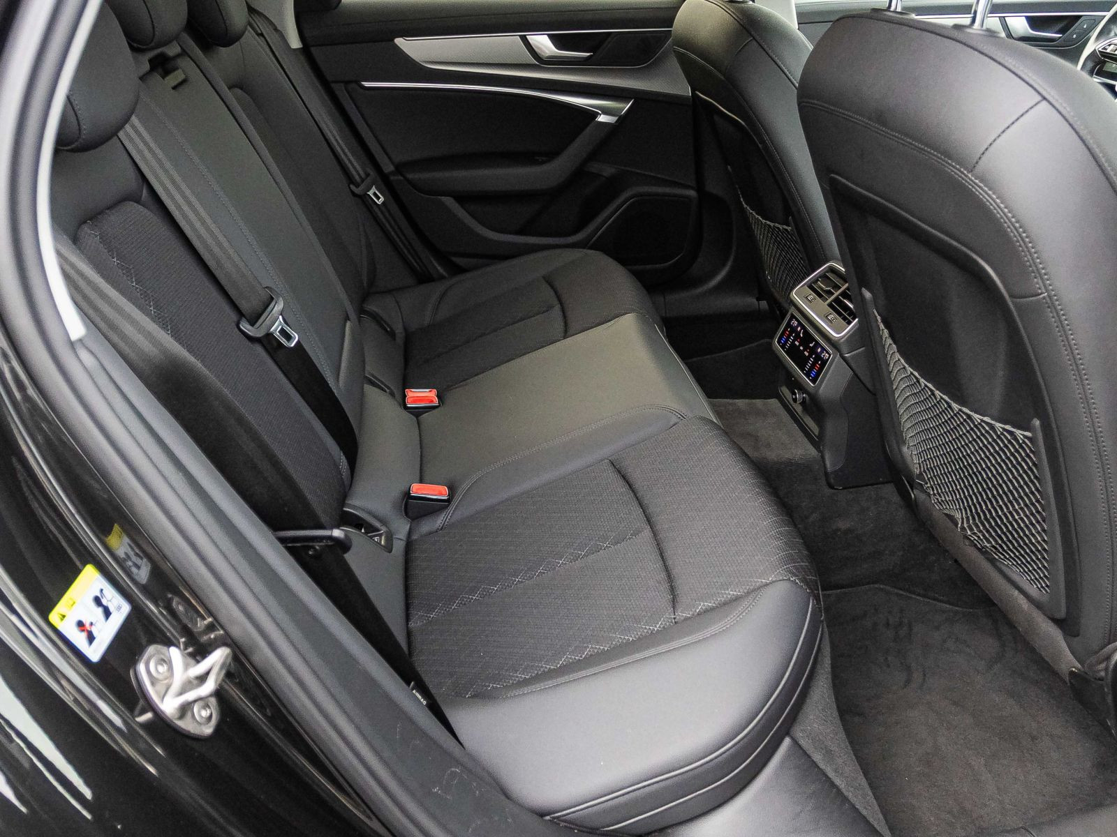 Audi A6 Avant Design 40TDI qu Stronic Navi LED ACC AHK