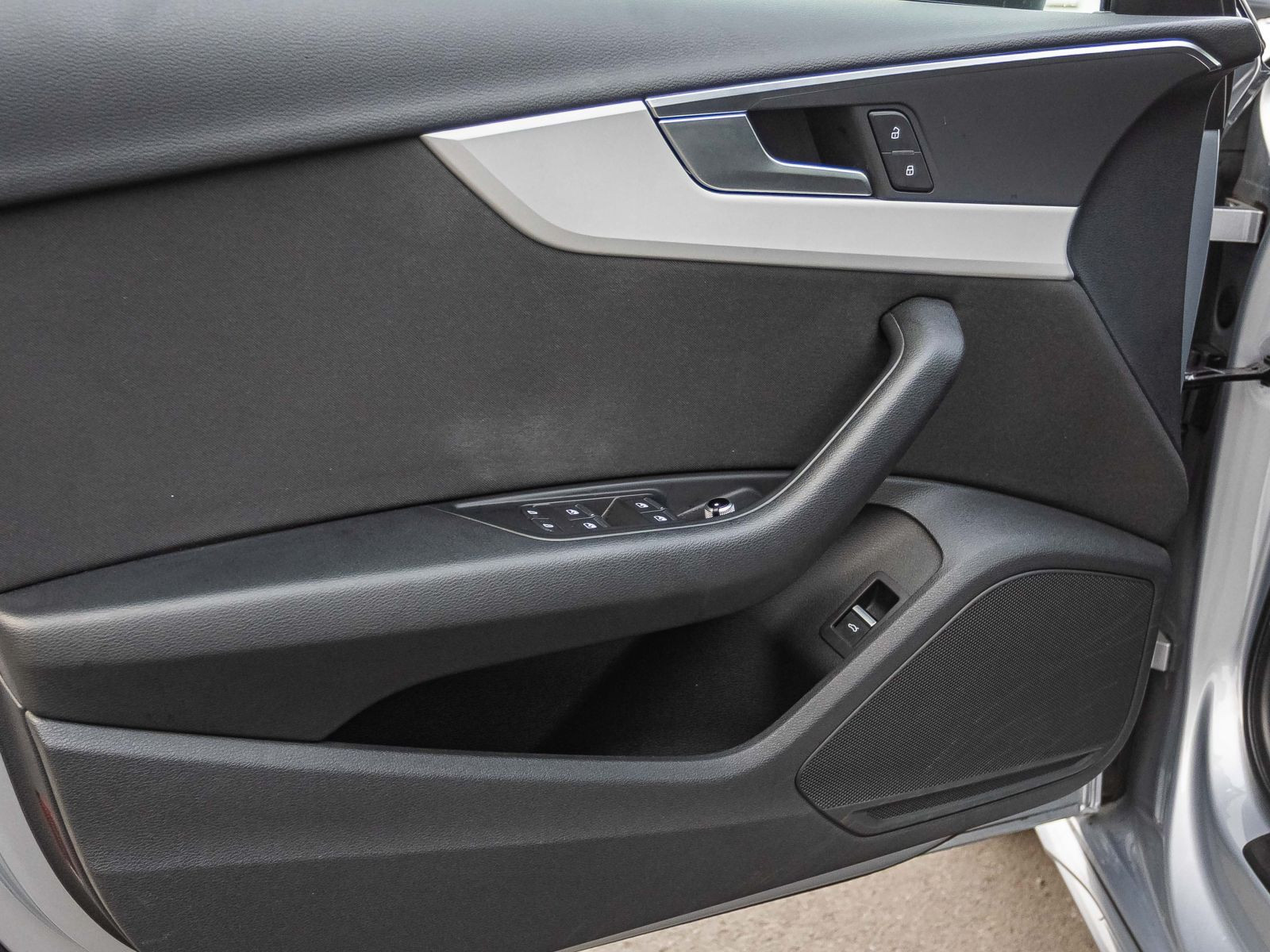 Audi A4 Advanced 40TDI Stronic Navi LED CarPlay GRA