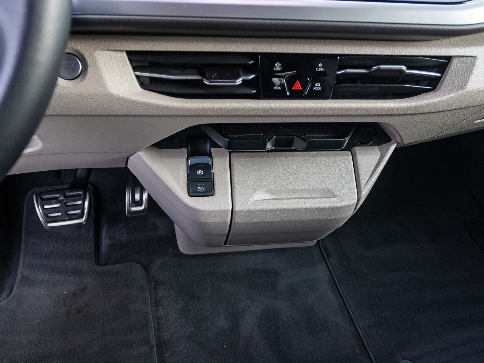 Volkswagen Multivan 2.0TDI LÜ Style DSG Navi LED HuD ACC AHK