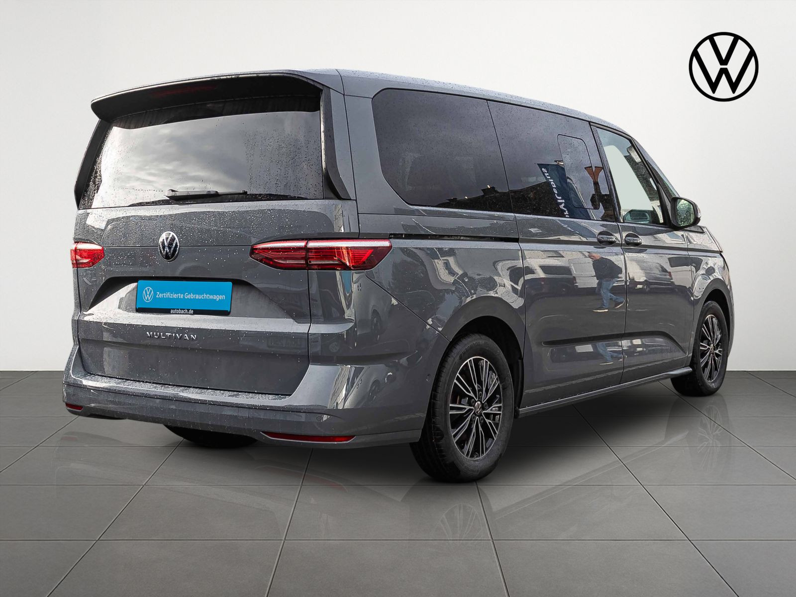 Volkswagen Multivan T7 2.0TDI DSG Life LÜ, LED, Standheizung, App-Connect