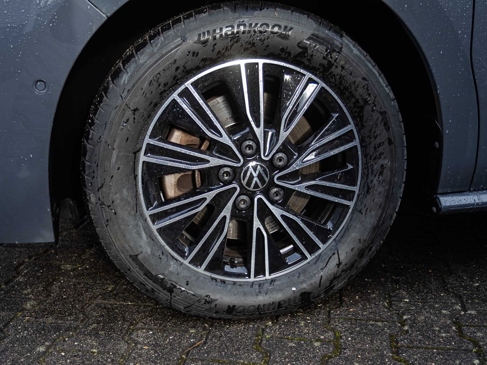 Volkswagen Multivan T7 2.0TDI DSG Life LÜ, LED, Standheizung, App-Connect