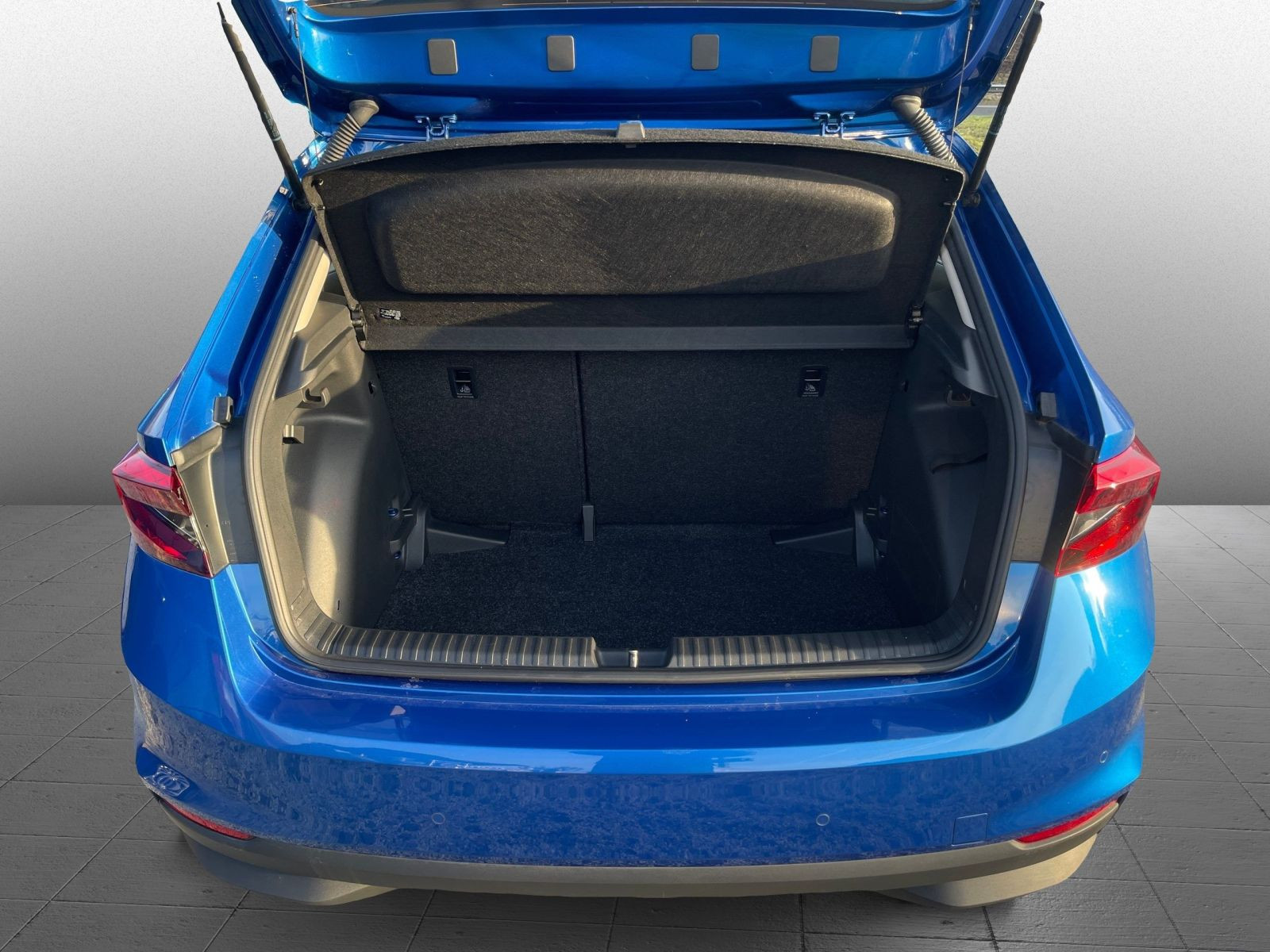 Skoda Fabia Essence 1.0 MPI Klima GRA LED