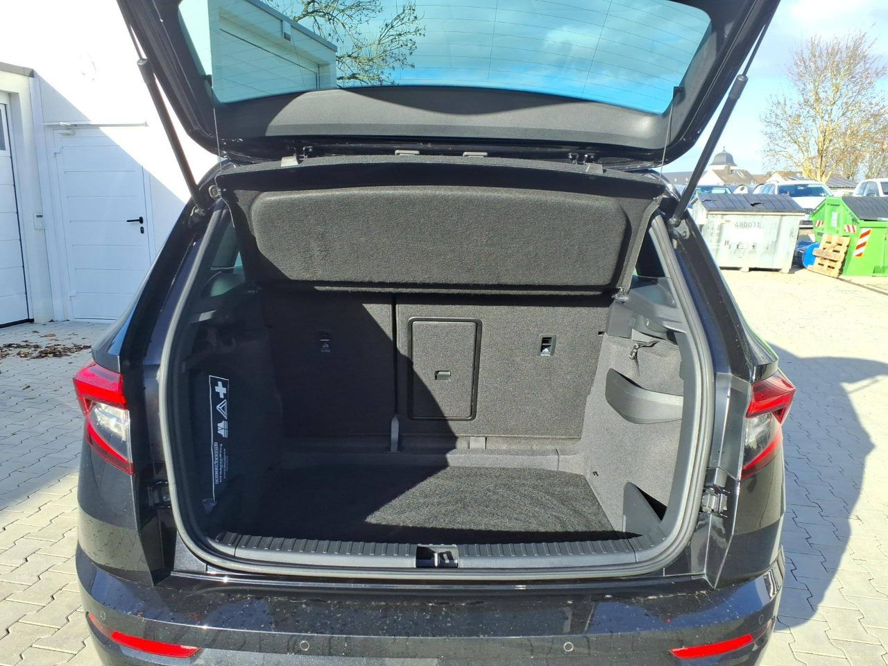 Skoda Karoq Sportline 1.5 TSI 110kW Panorama GRA Canton AHK