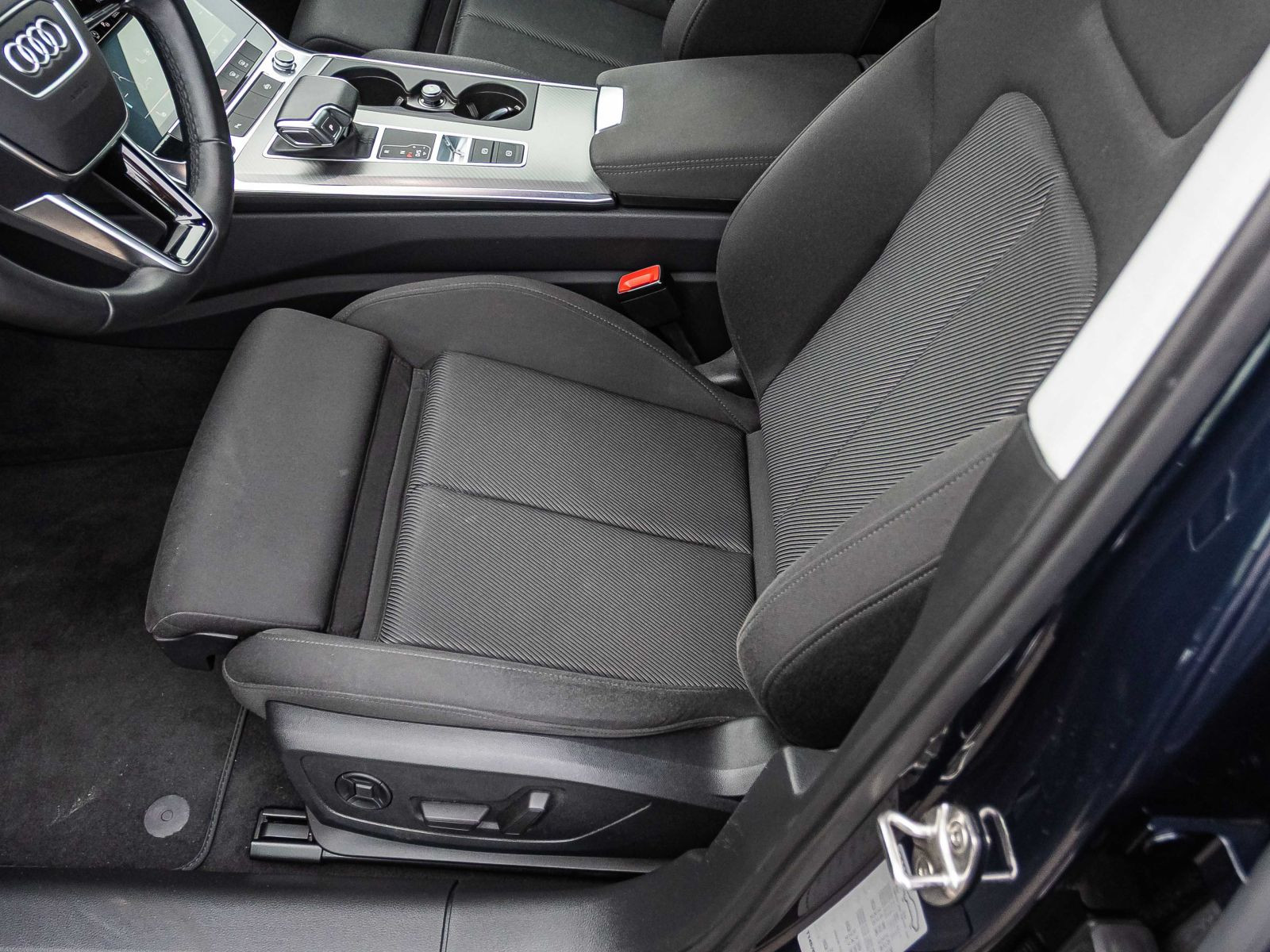 Audi A6 Avant Sport 40TDI qu Stronic Navi AHK virtual