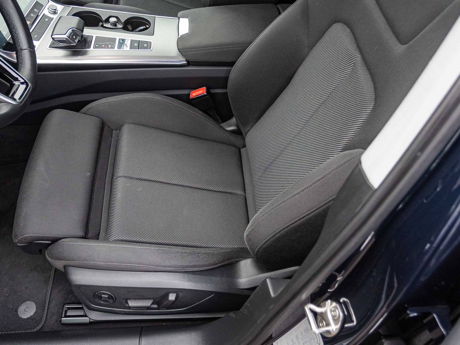 Audi A6 Avant Sport 40TDI qu Stronic Navi AHK virtual