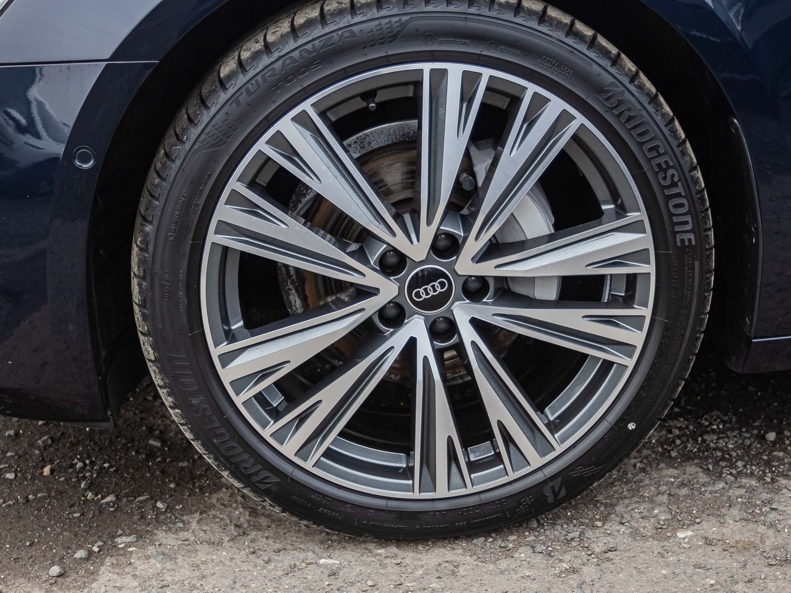 Audi A6 Avant Sport 40TDI qu Stronic Navi AHK virtual