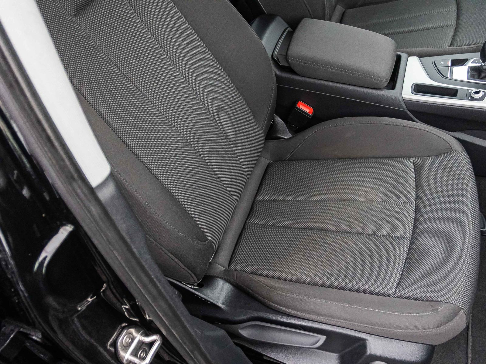 Audi A4 Avant Advanced 40TFSI Stronic Navi Panorama EPH