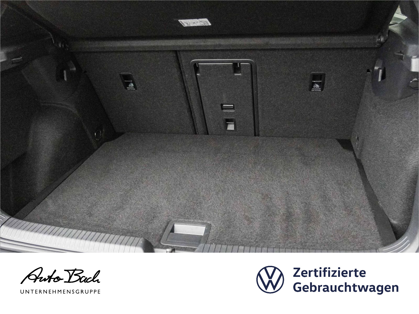 Volkswagen Golf VIII GTI 2.0 TSI DSG Navi LED ACC CarPlay EPH