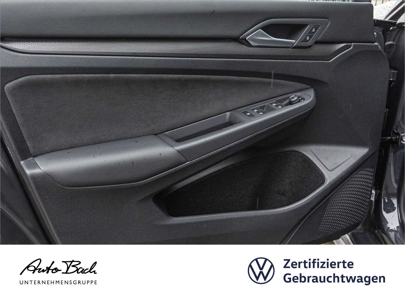 Volkswagen Golf VIII GTI 2.0 TSI DSG Navi LED ACC CarPlay EPH