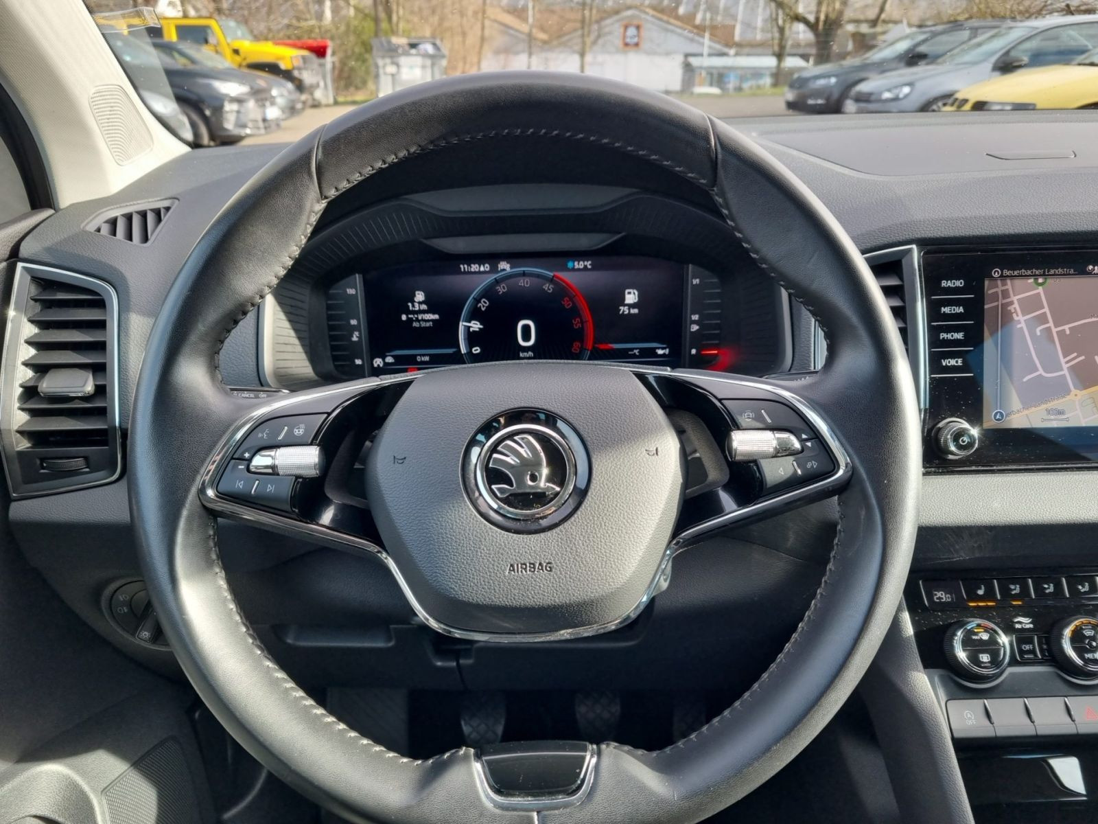 Skoda Karoq Ambition 2.0TDI Navi LED GRA CarPLay Virtual