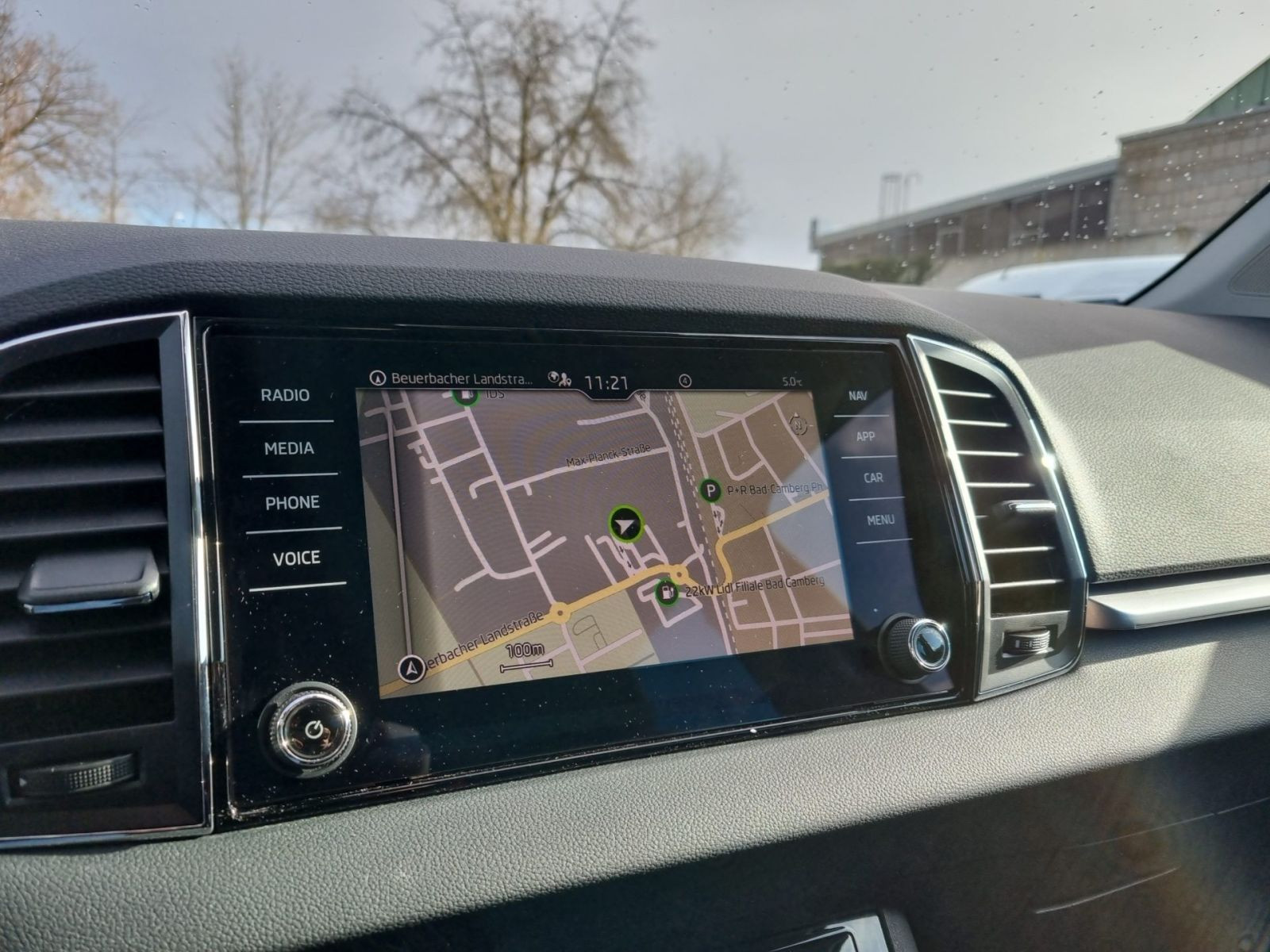 Skoda Karoq Ambition 2.0TDI Navi LED GRA CarPLay Virtual