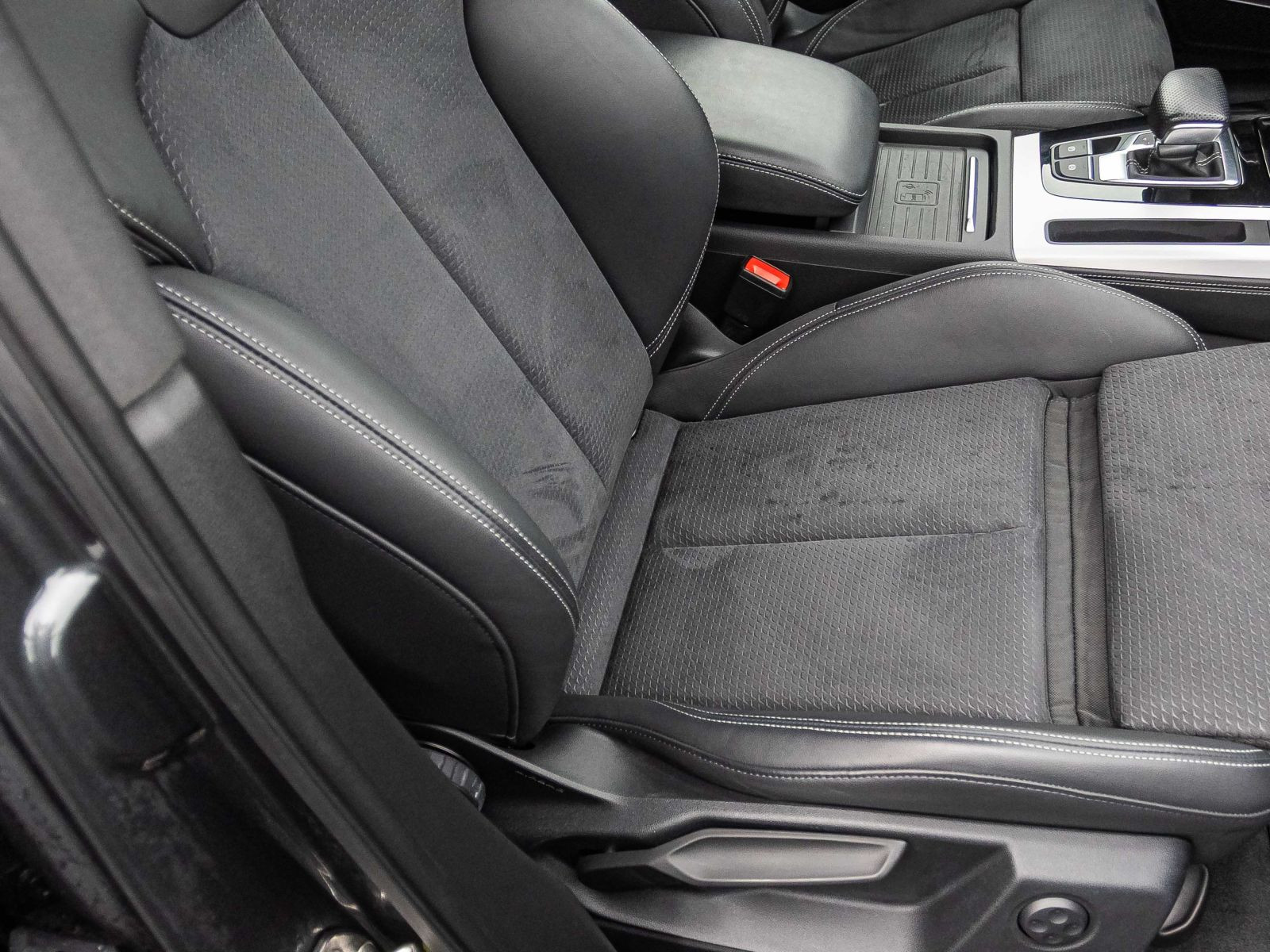 Audi Q5 S line 45TFSI qu Stronic Navi LED Standhzg B&O