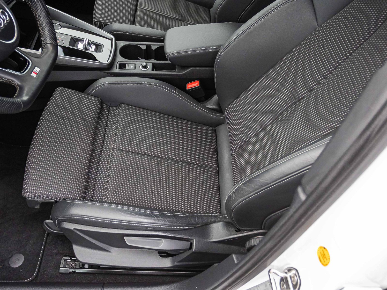 Audi A3 Sportback S line 30TDI Stronic Navi LED B&O ACC