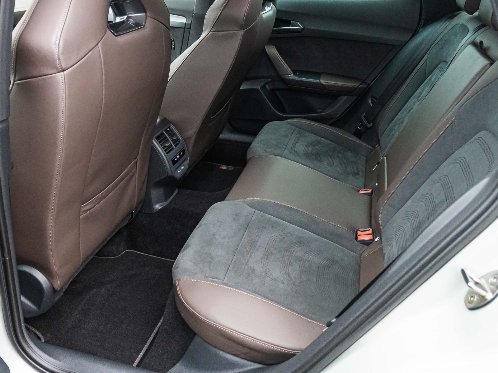 Cupra Formentor VZ5 2.5 TSI Spezial Edition Navi LED