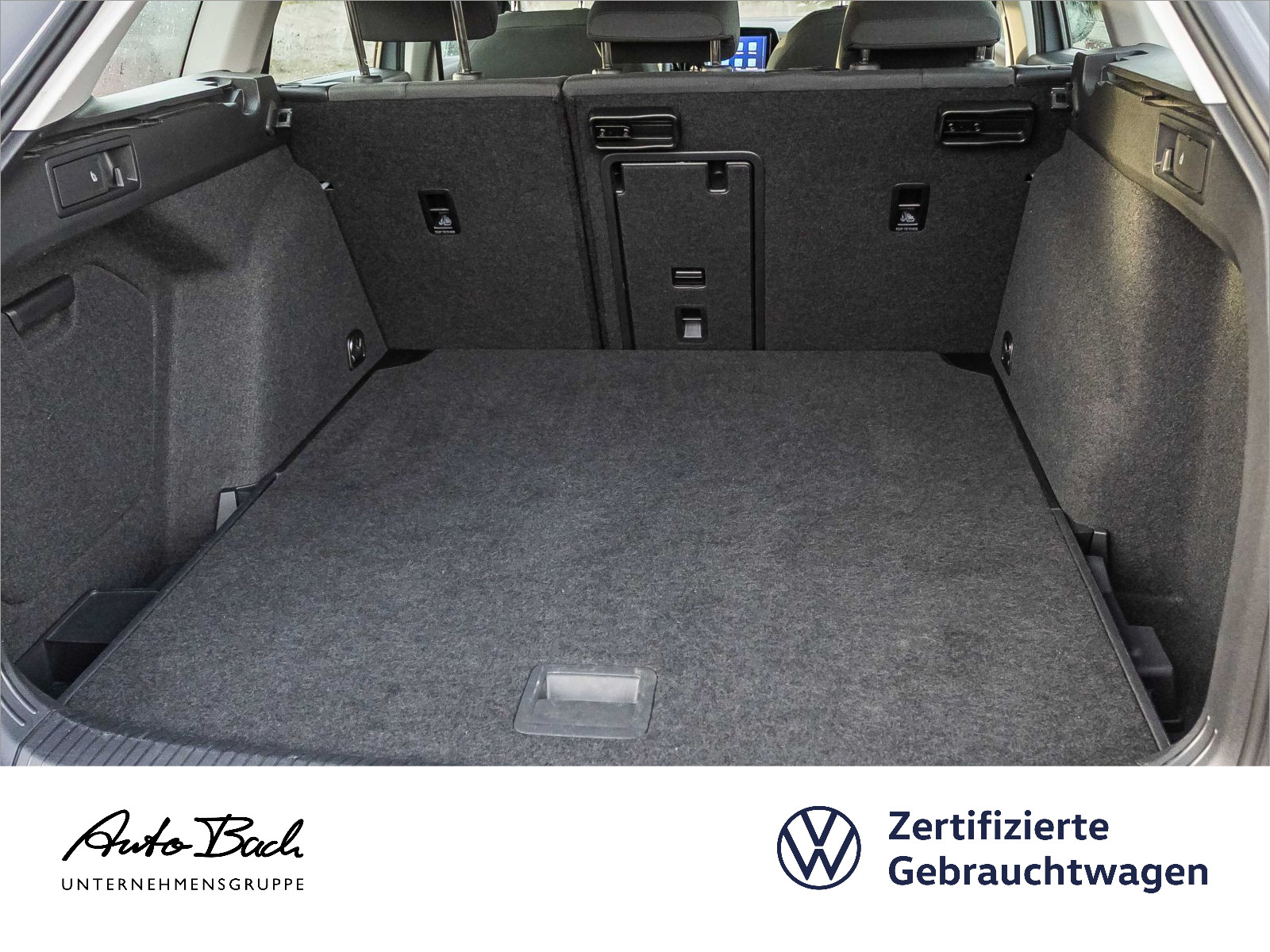 Volkswagen Golf Variant 1.0TSI Life Navi LED ACC CarPlay EPH