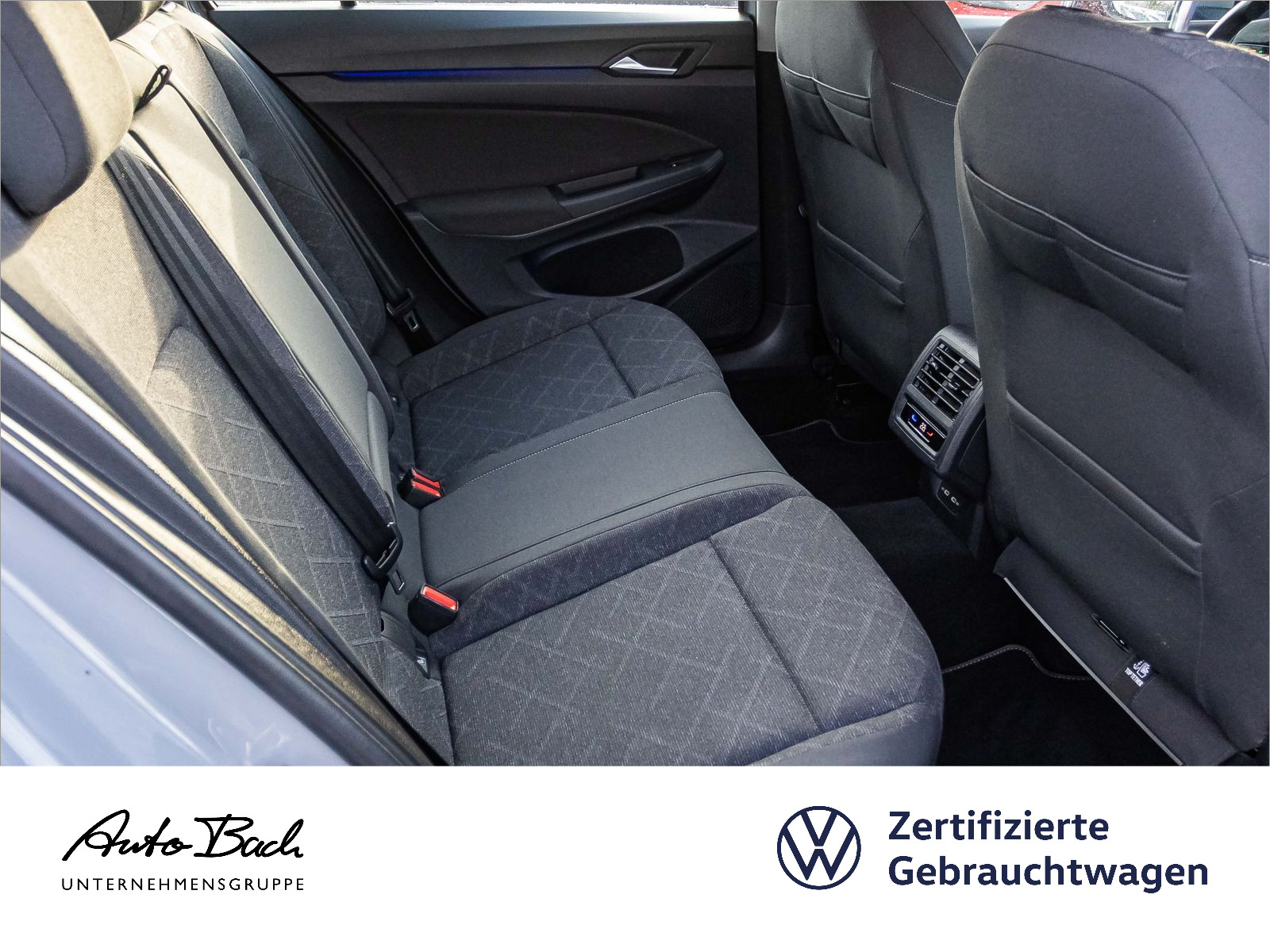 Volkswagen Golf Variant 1.0TSI Life Navi LED ACC CarPlay EPH