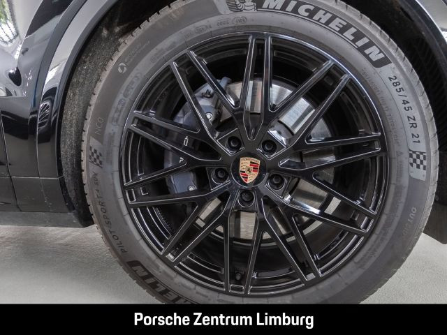 Porsche Cayenne E-Hybrid Coupe Black Edition Burmester