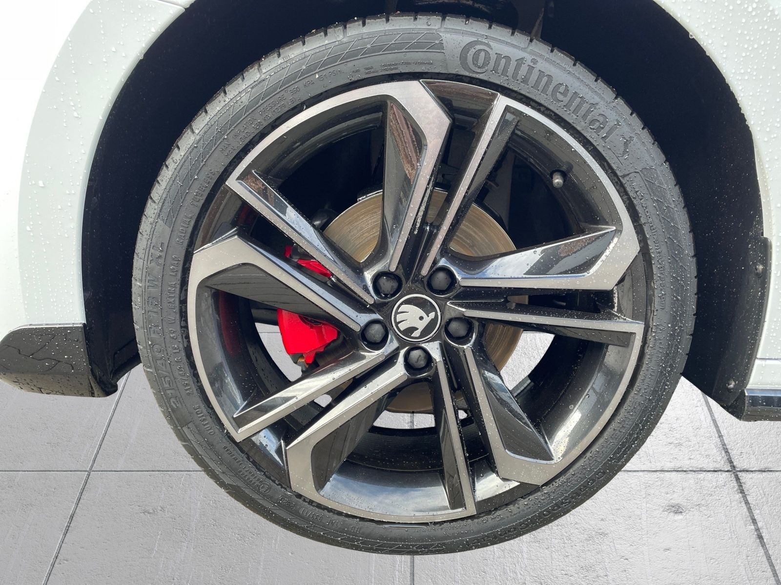 Skoda Fabia 130 1,5 TSI DSG ACC LED NAVI RFK SMARTLINK