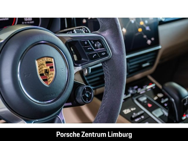 Porsche Cayenne E-Hybrid Platinum Edition Surround-View