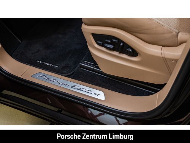 Porsche Cayenne E-Hybrid Platinum Edition Surround-View