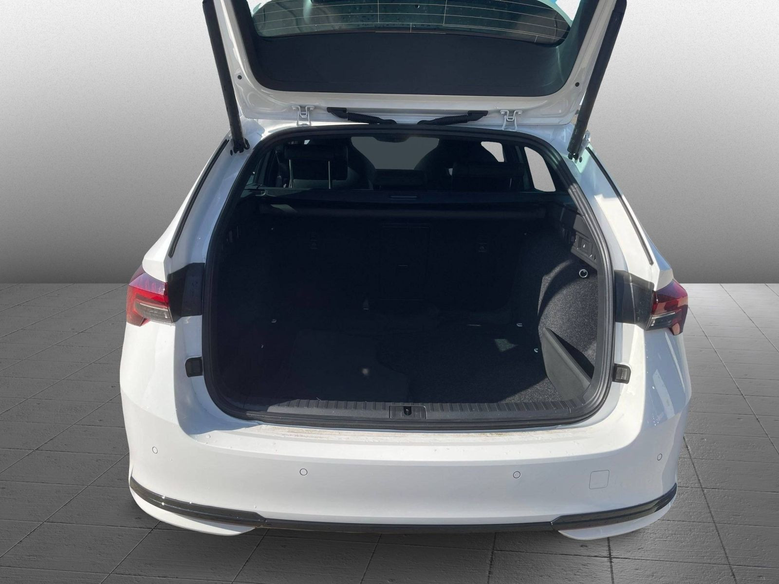 Skoda Octavia Combi Sportline 2,0 TSI 150 kW 7-Gang-DSG 4x4