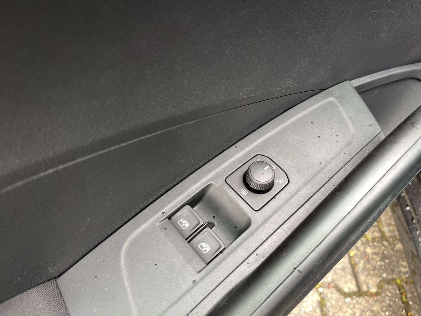 Skoda Fabia Essence 1,0 MPI LED KLIMA PDC Lane Assist