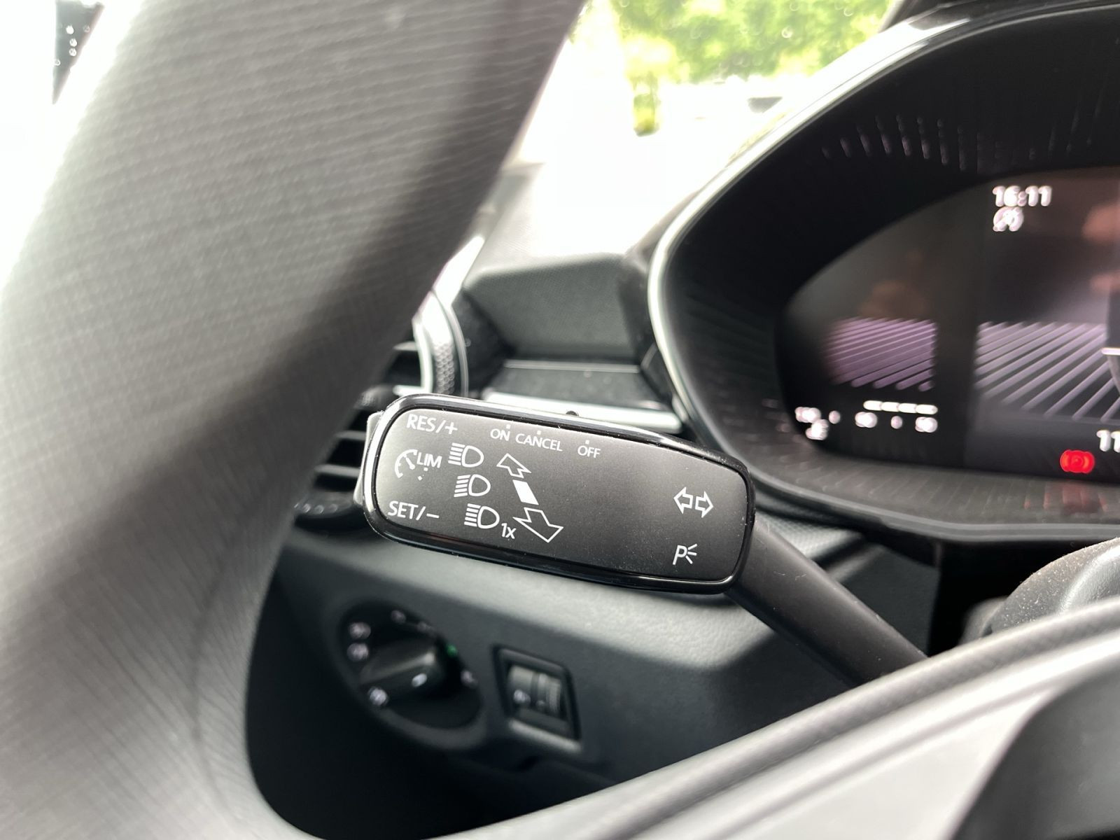 Skoda Fabia Essence 1,0 MPI LED KLIMA PDC Lane Assist