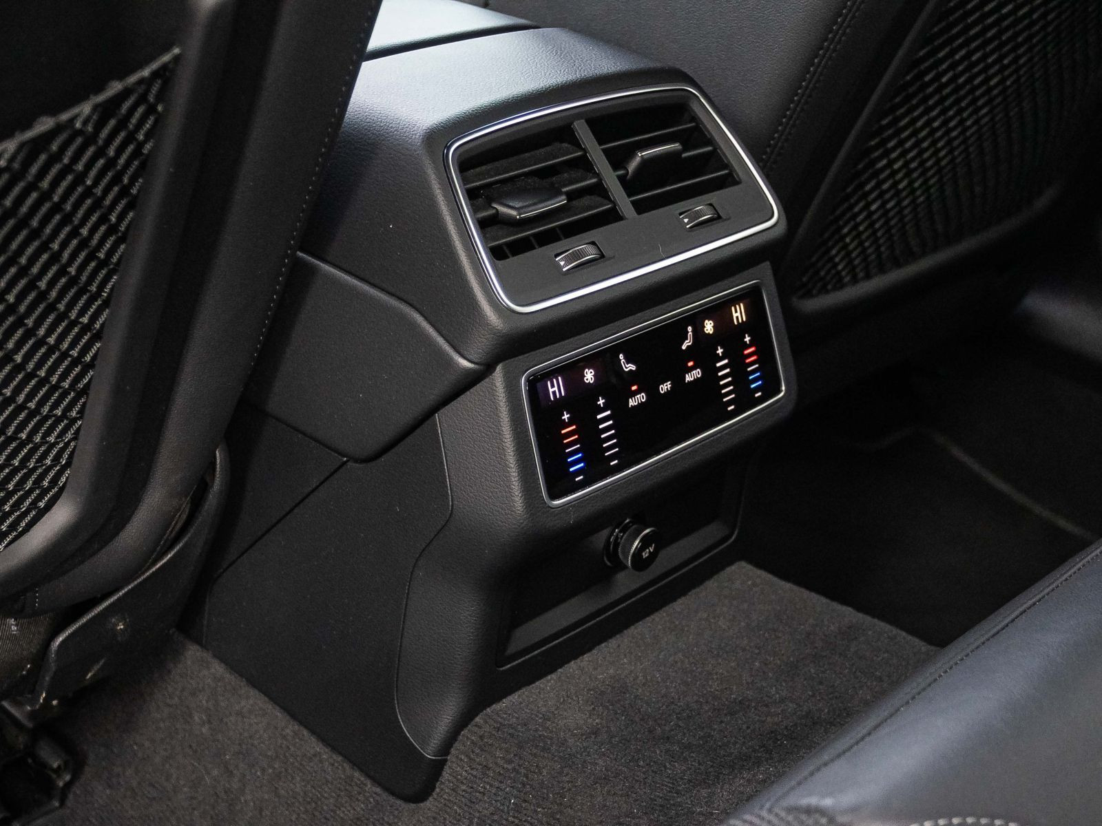 Audi A6 Avant S Line 55TFSIe qu. Navi LED ACC AHK