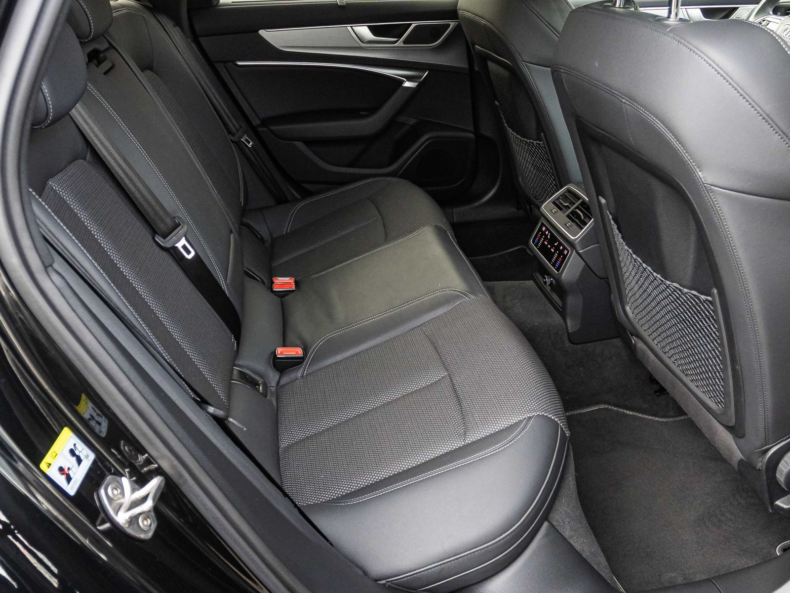 Audi A6 Avant S Line 55TFSIe qu. Navi LED ACC AHK