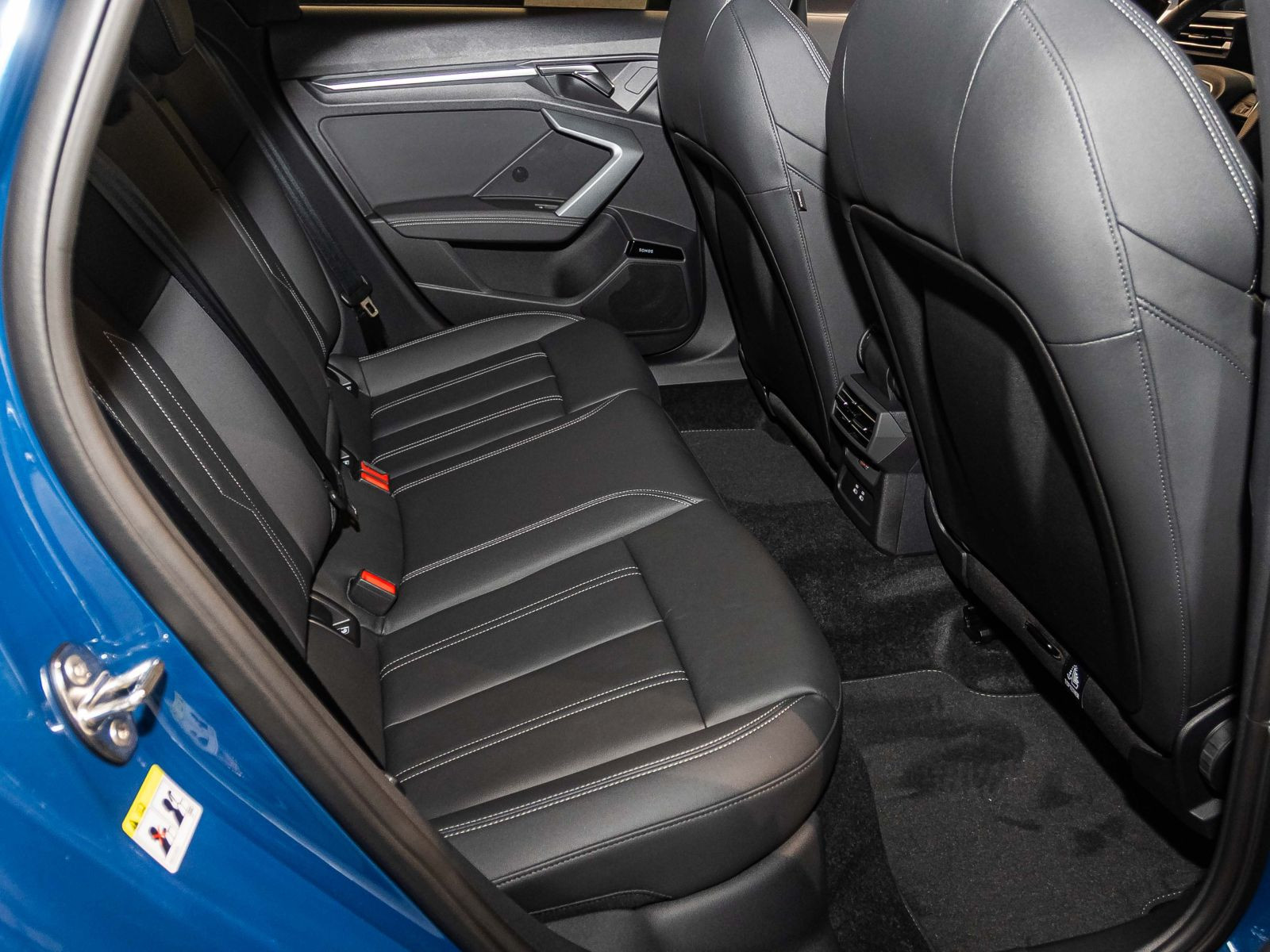 Audi A3 Sportback S line TFSI 150PS Stronic AHK SONOS S-Interieur Matrix