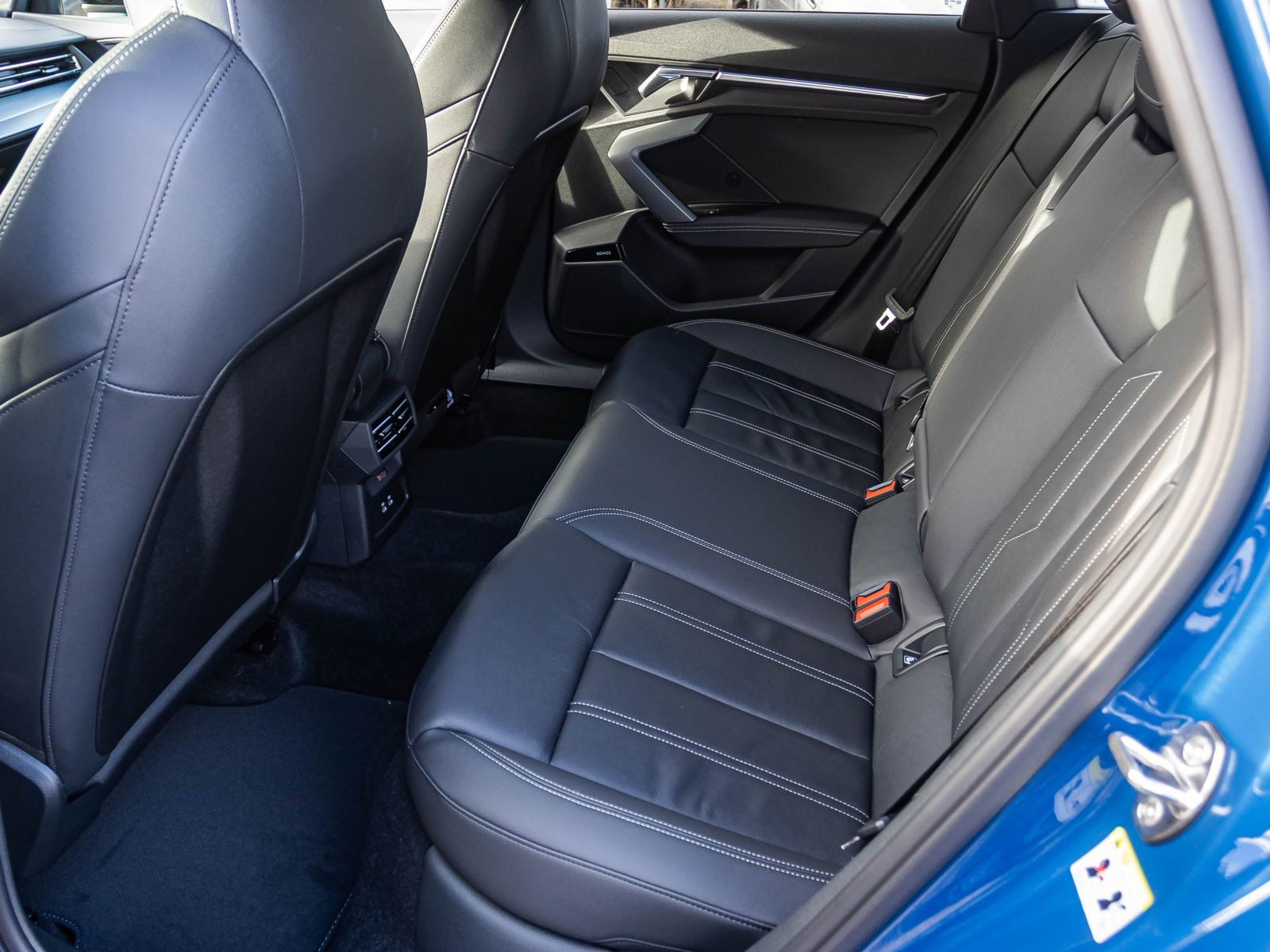 Audi A3 Sportback S line TFSI 150PS Stronic AHK SONOS S-Interieur Matrix