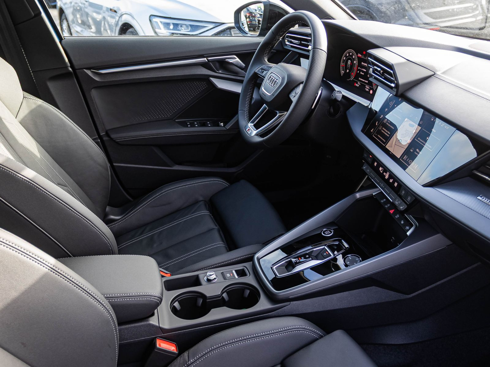 Audi A3 Sportback S line TFSI 150PS Stronic AHK SONOS S-Interieur Matrix