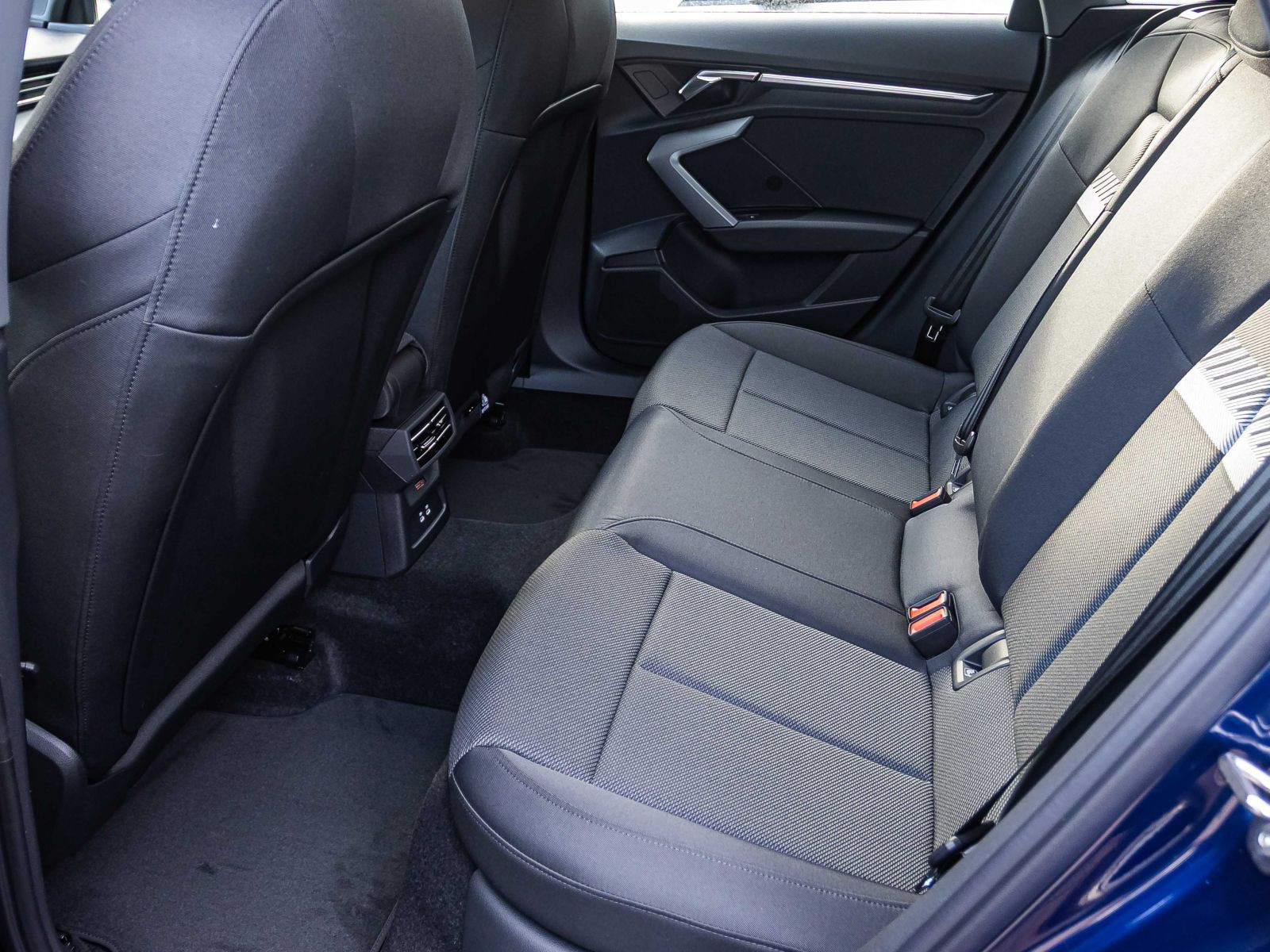 Audi A3 Sportback TFSI 85 kW Schaltgetriebe Business & Klimapaket