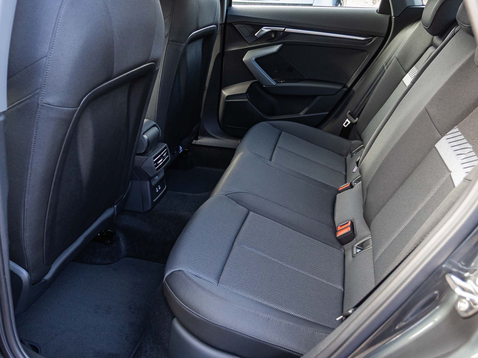 Audi A3 Sportback TFSI 110 kW Stronic Business Plus Klimatisierung Plus 