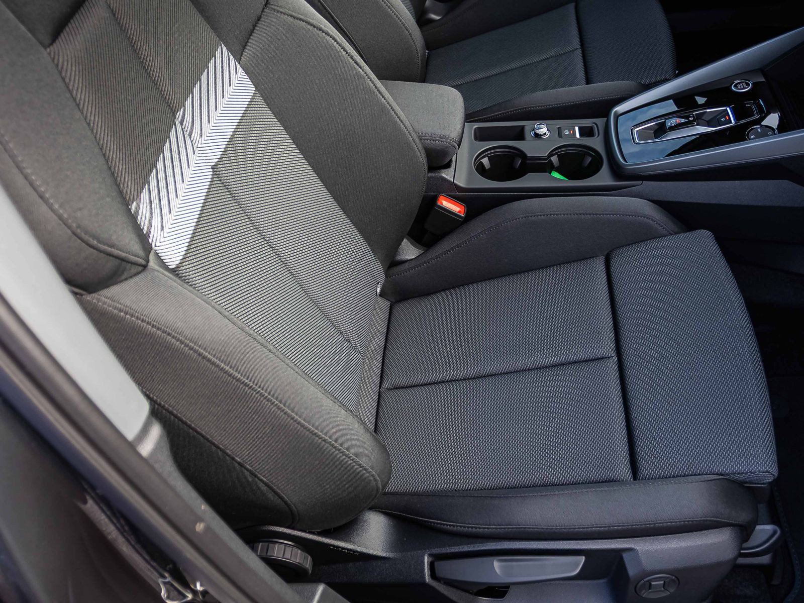 Audi A3 Sportback TFSI 110 kW Stronic Business Plus Klimatisierung Plus 