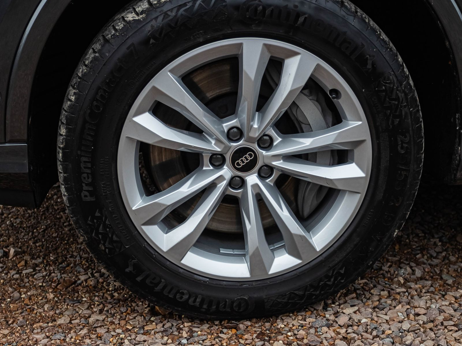 Audi Q7 S line 55TFSI e qu Navi LED Standklima GRA