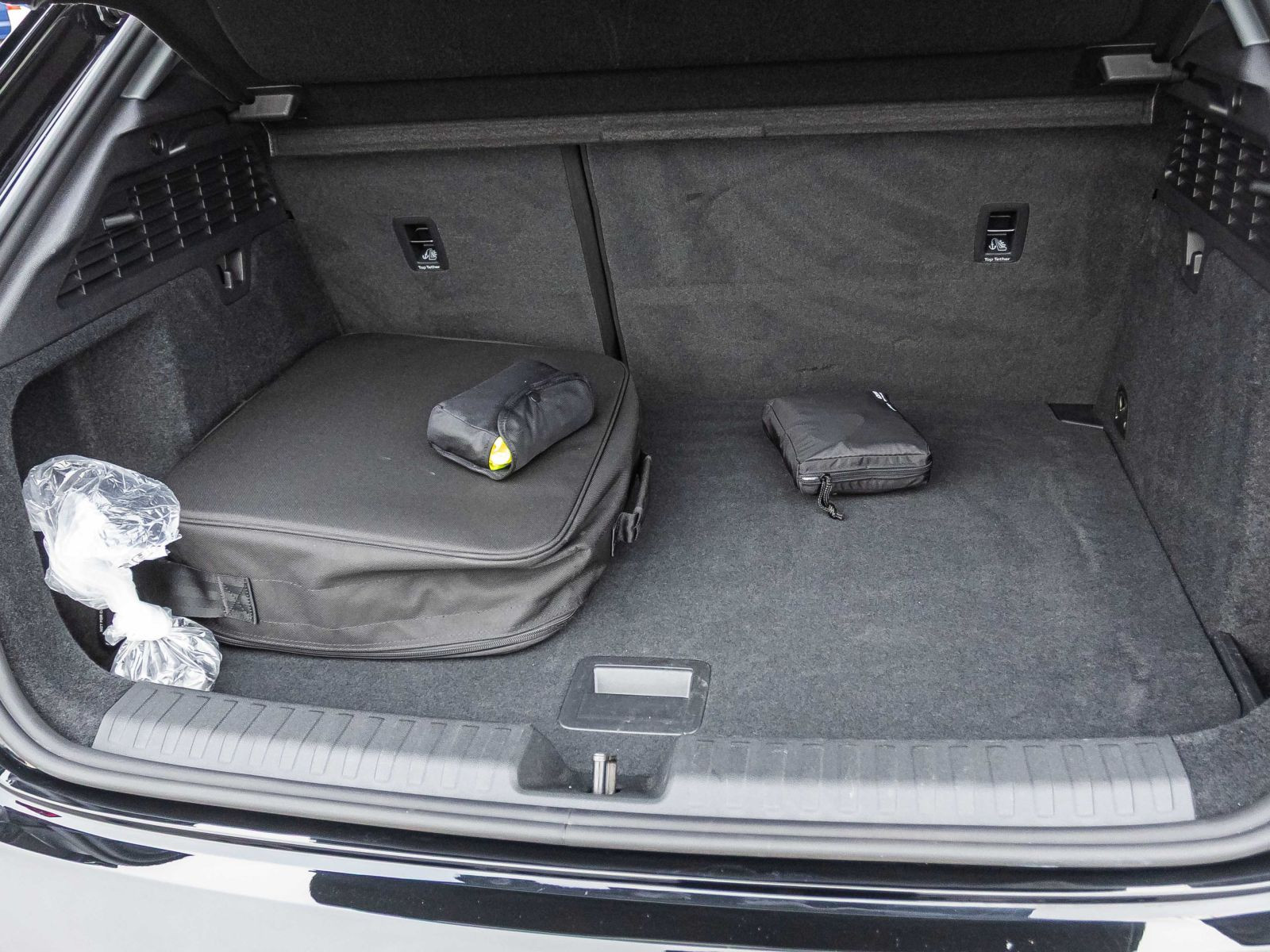 Audi A3 Sportback S line 40TFSI e Stronic LED CarPlay ACC