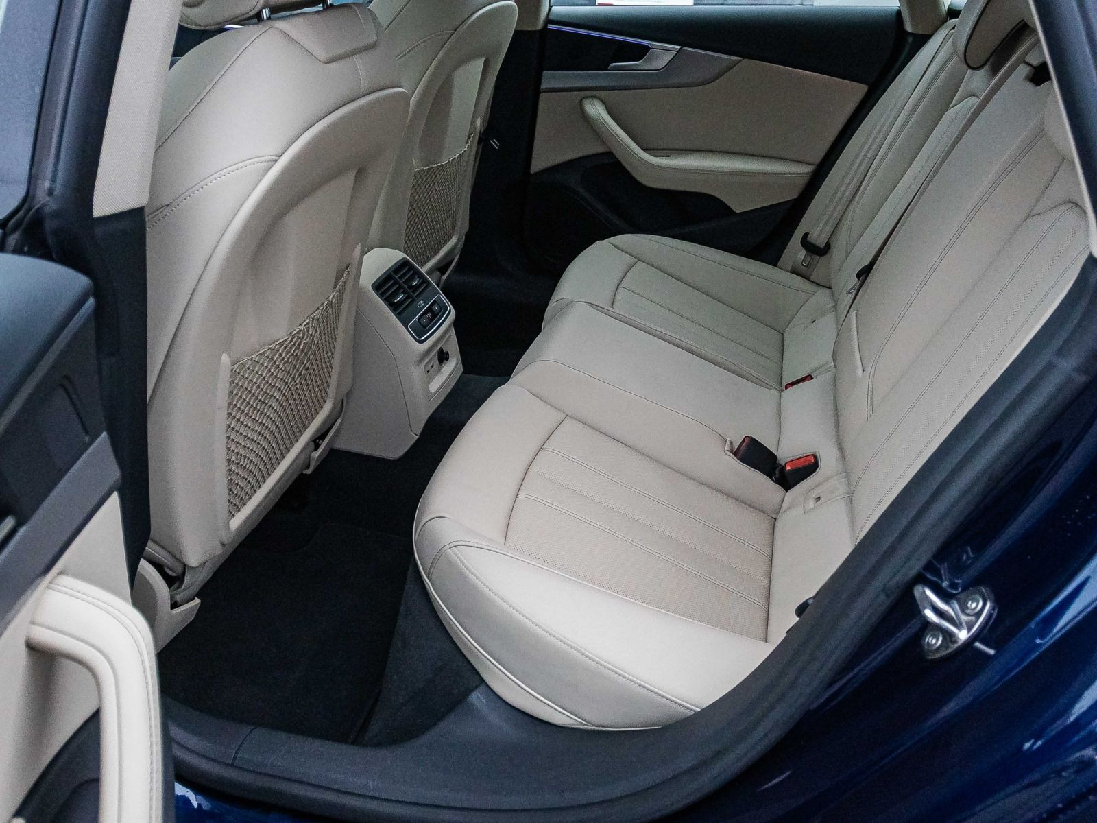 Audi A5 Sportback Advanced 40TFSI Stronic Navi LED Panorama