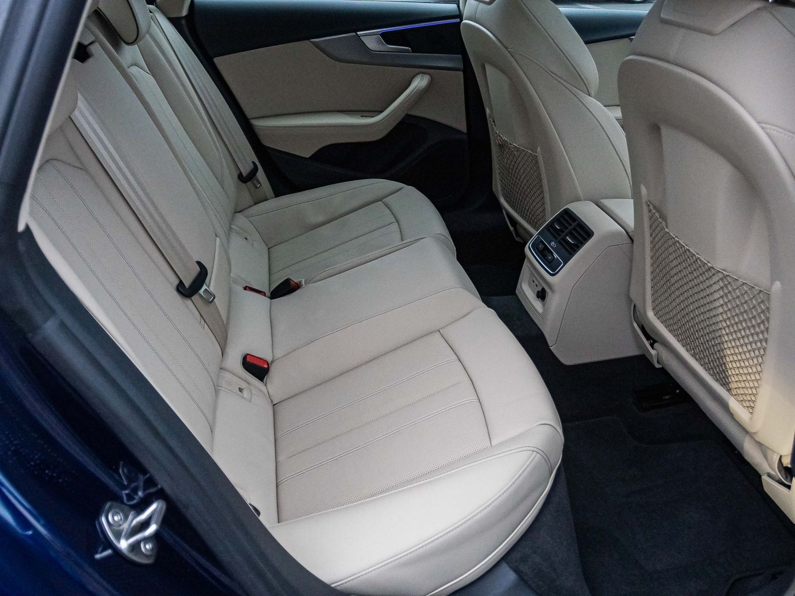 Audi A5 Sportback Advanced 40TFSI Stronic Navi LED Panorama